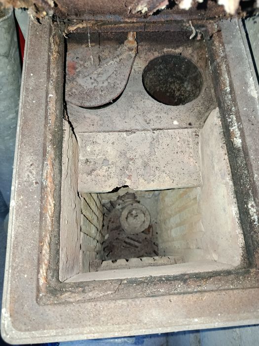 De vânzare soba 23 August