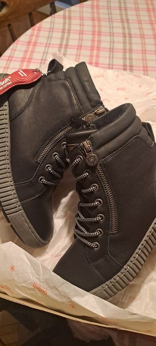 Зимни боти,нови,в кутията
