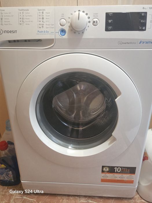 Masina de spălat rufe indesit