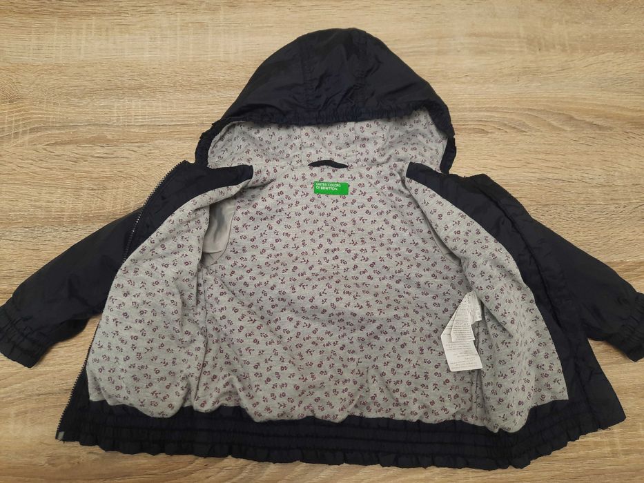 Geaca cu gluga bebelus, marca United Colors Of Benetton, marimea 82 cm