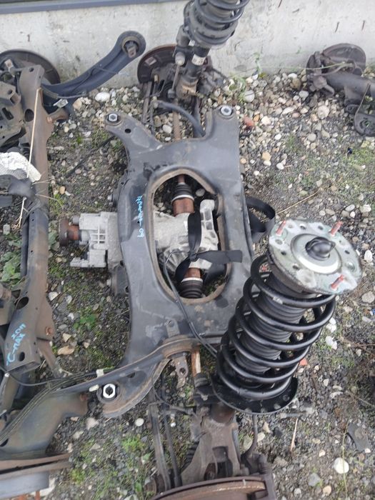 Punte spate l.r.frilander 2,2 diesel 2009