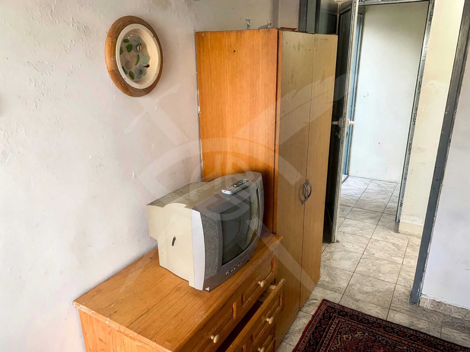 Дава се под наем Едностаен апартамент в Бургас, Лазур - 23 кв.м за 250 € - Снимка #3