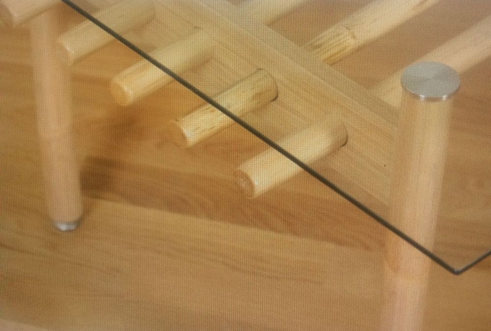 Продавам ратанова маса