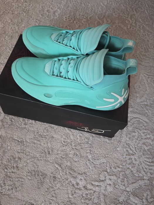 Way of wade 11 basket