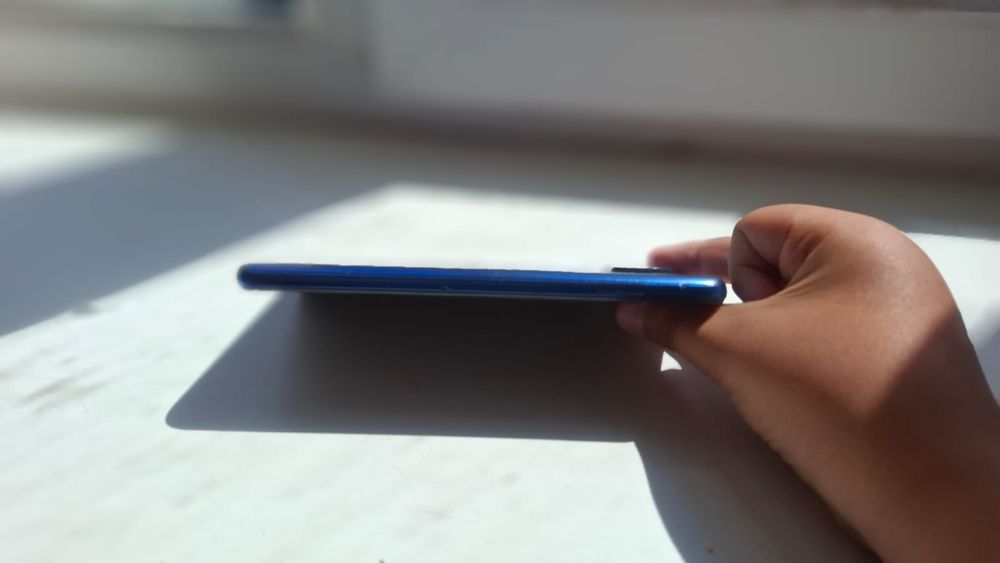 Продам poco x3 pro без кнопок звука
