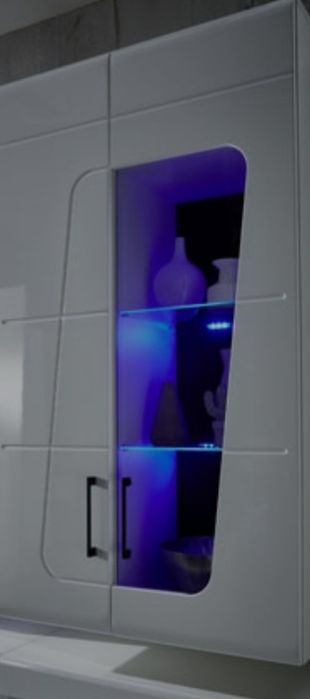 ХОЛНА СЕКЦИЯ с LED осветление 330/47/209 СМ