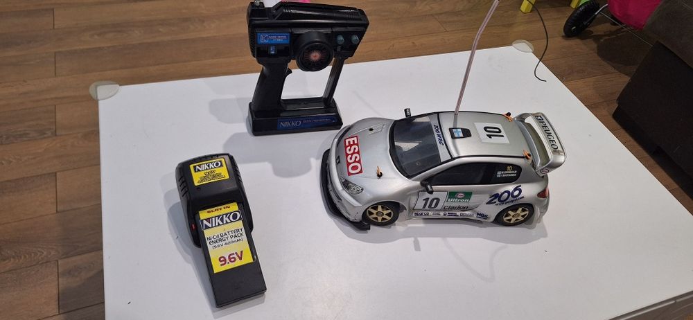 Продавам RC/Радиоуправляеми колички NIKKO