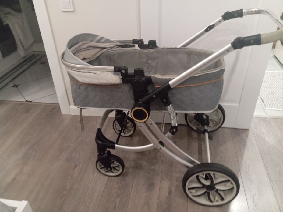 Продается коляска