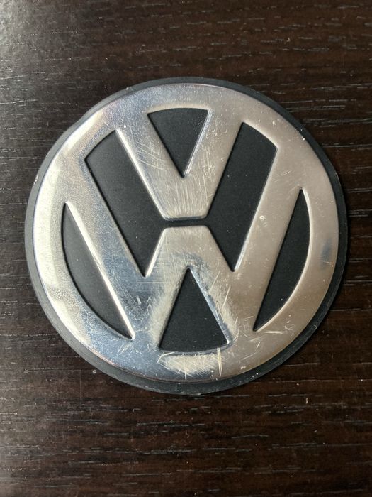 Vand  Emblema Volskwagen  pentru porbagaj auto !
