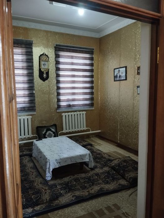 Hovli sotiladi 12 sutiq