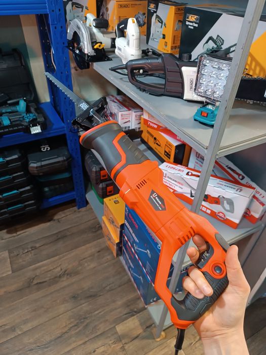 Сабельная пила сетевая