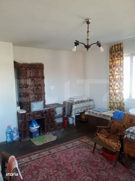 Casa cu 3 dormitoare si teren generos de 96 ari, aproape de Lacul Brat