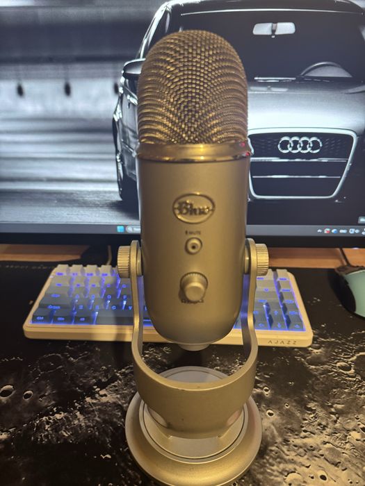 Microfon Blue Yeti