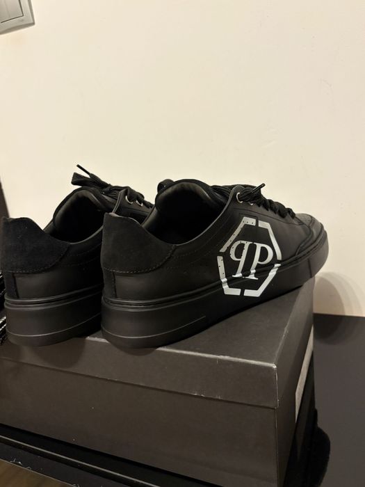 Vand sneakers philipp plein , noi in cutie , saculet , doar probați