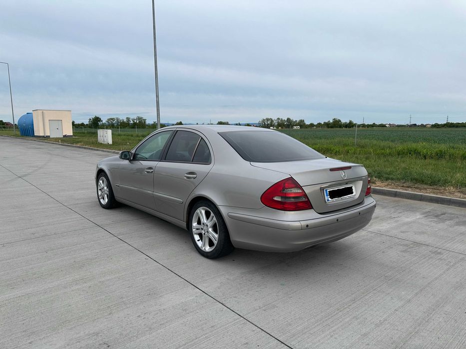 MERCEDES-BENZ E-Class 2003 — imagine 3