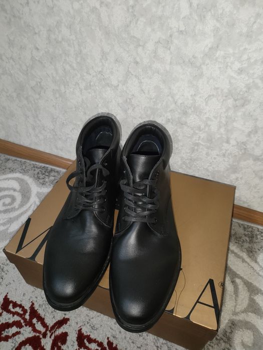 Продам туфли абсолютно новые