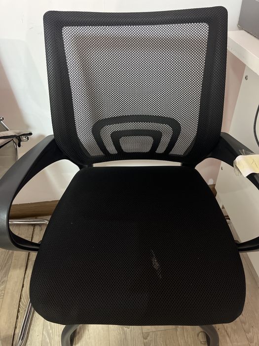 Продам стул офисный