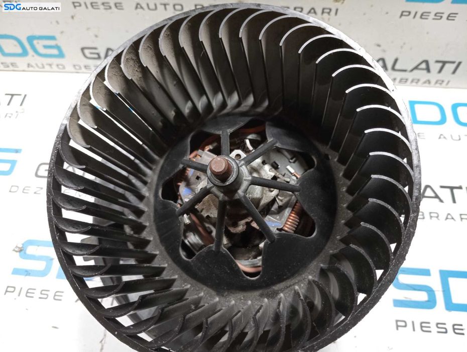 Motoras Ventilator Aeroterma Habitaclu Volkswagen Touran 1.4 TSI 2003 - 2010 Cod 698809 N031269U [M7772]