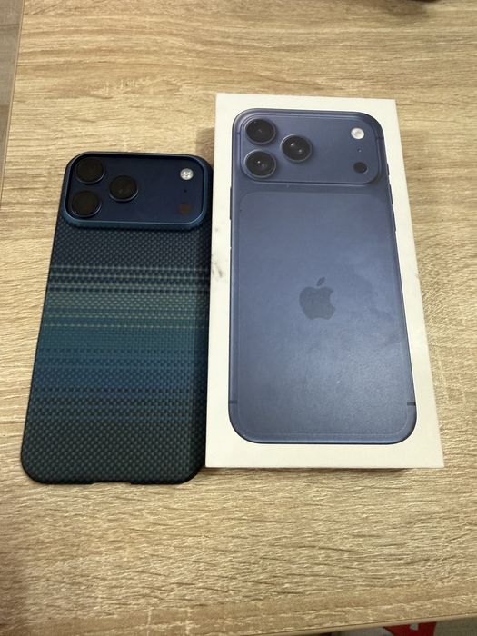 Продавам Iphone 17 Pro Max Blue 256GB