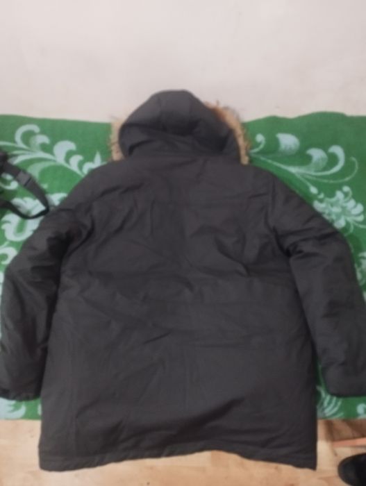 Продам зимнюю куртку