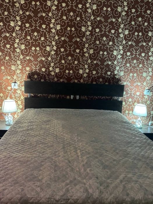 2х комнатная с мебелью и техникой выше Хакимията