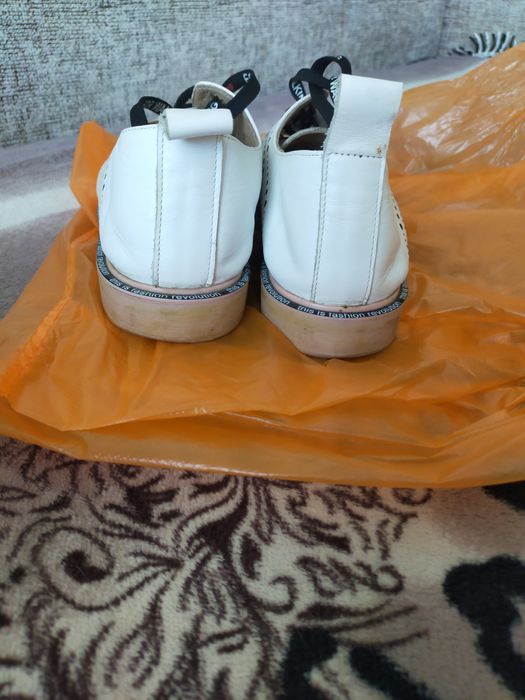 Продам обувь женская