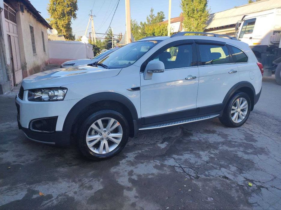 Автомобиль Шевроле каптива