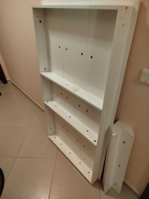 Трапезна маса ...