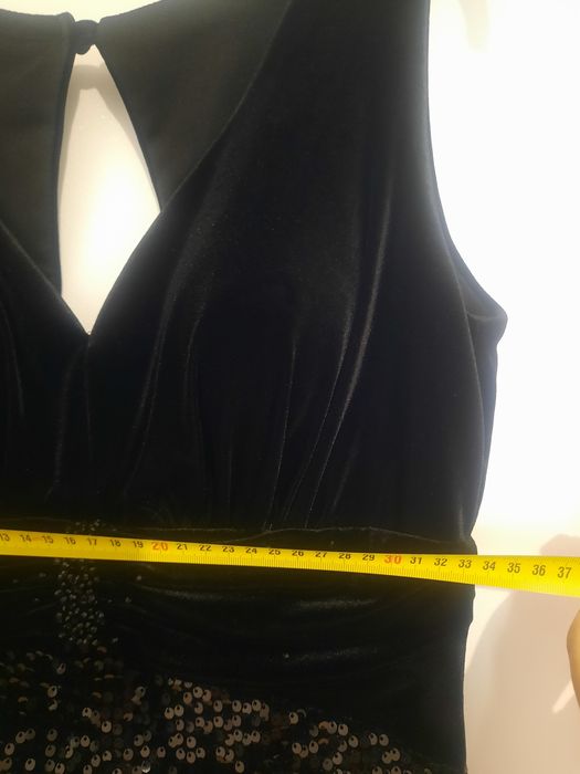 Rochie neagra de ocazie 40