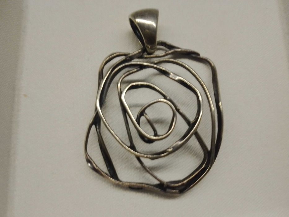 Комплект сребърни бижута - пръстен и висулка