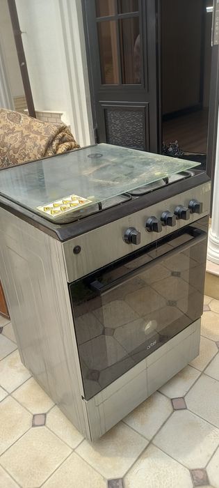 Срочно продаётся газ плита Артел