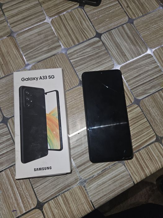 Samsung A33 5G. .