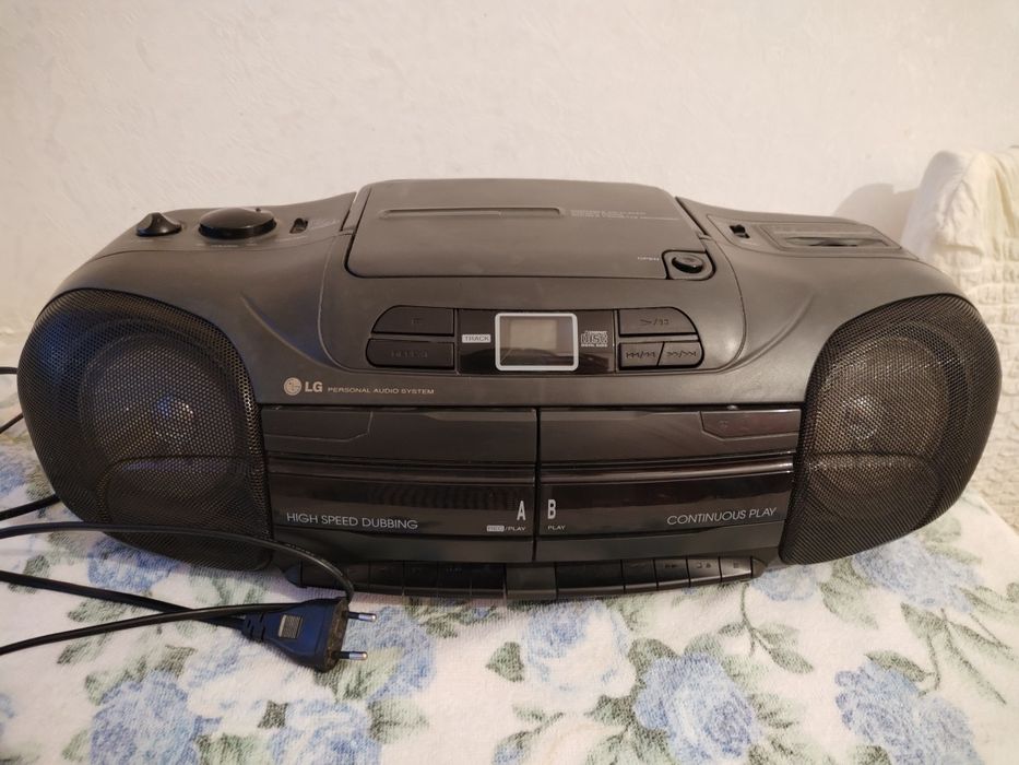 Ретро магнитола LG