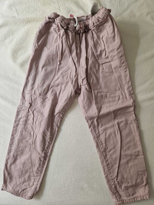 Pantaloni fete marimea 104