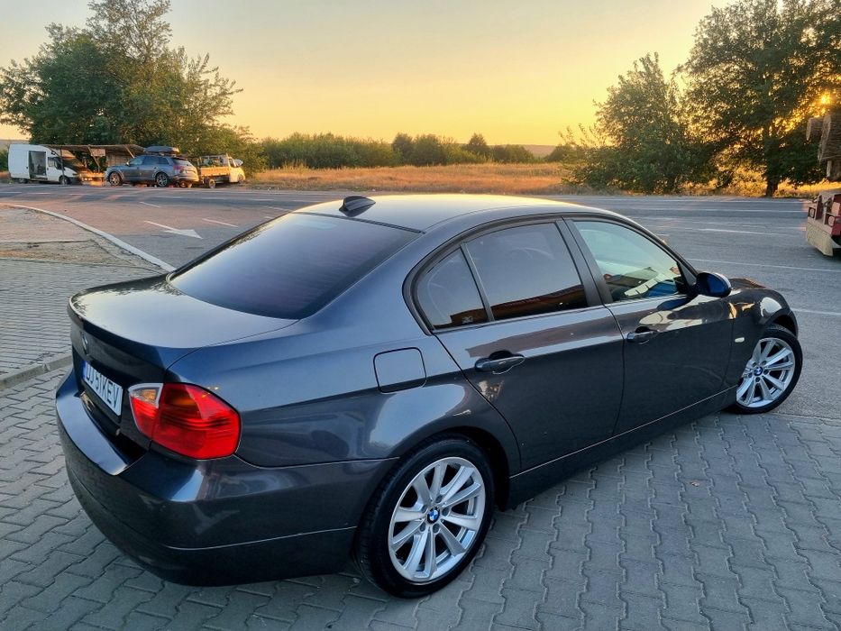 BMW Seria 3 E90/2.0D/M47/163cp/Automată/ Xenon/ Navi Mare/Automată