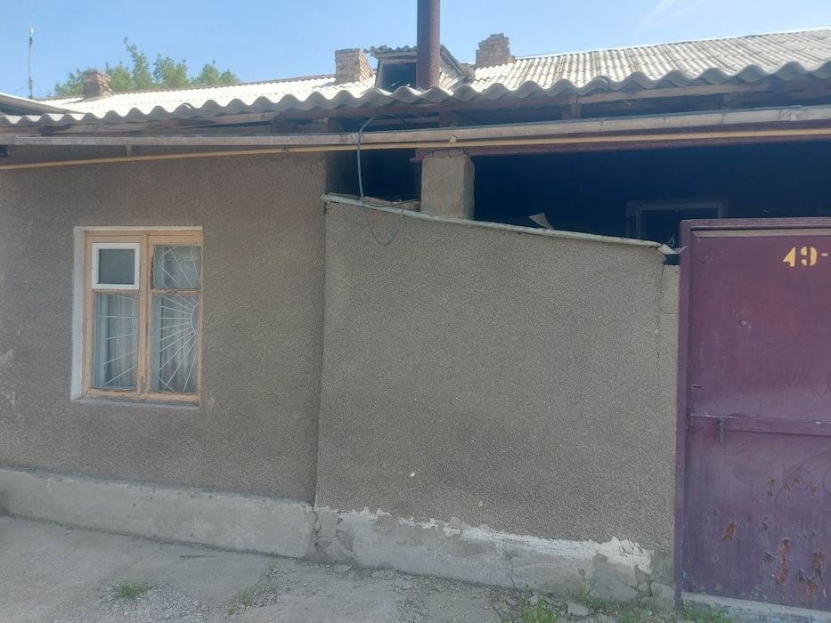 Продаётся ч/д  из 3х комнат . Участок 3 сотки