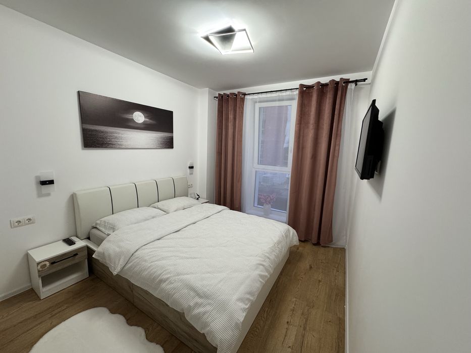 Inchiriez apartament  2 camere  48 mp + parcare ,Unirii cu Alexandri
