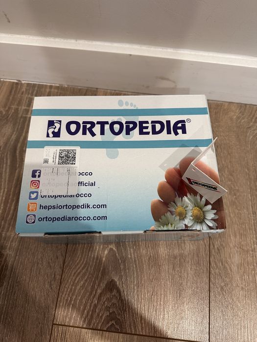 Продаю ортопедические сандали