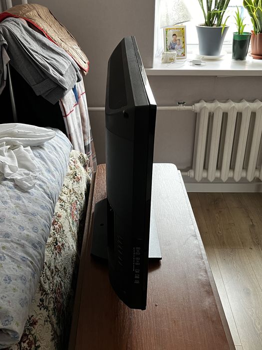 Телевизор JVC в отличном состоянии