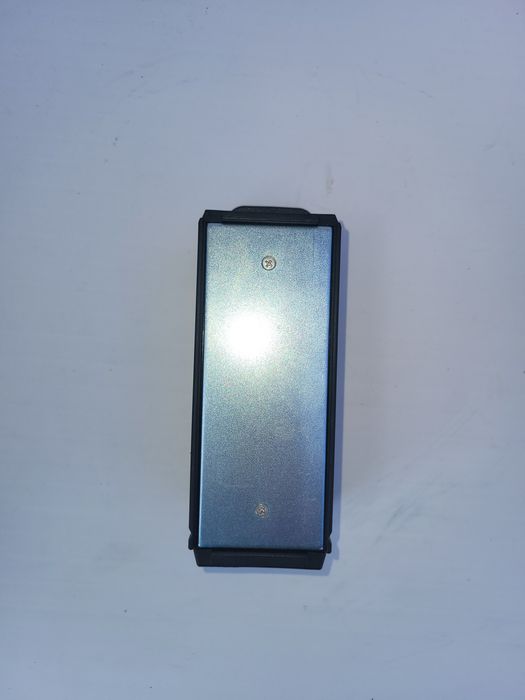 Щипка държач стойка за лазерен нивелир