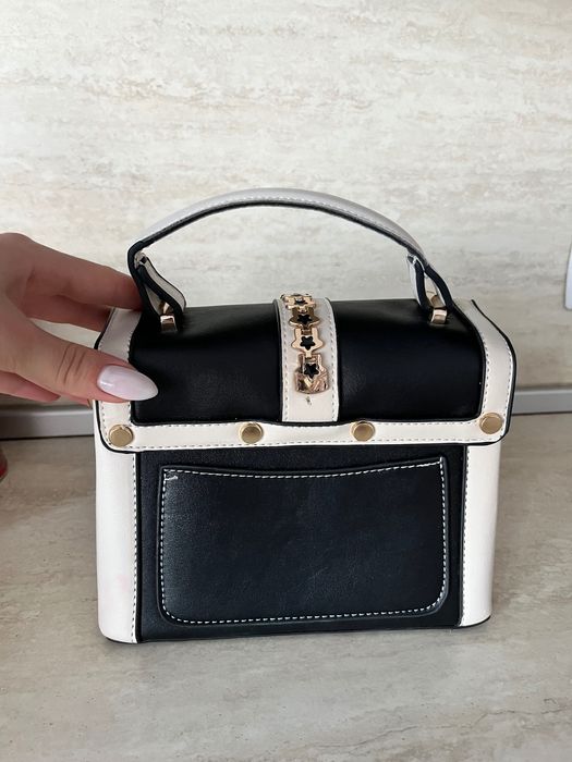 Чанта- чисто нова