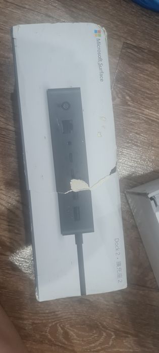 Microsoft Surface Dock 2
