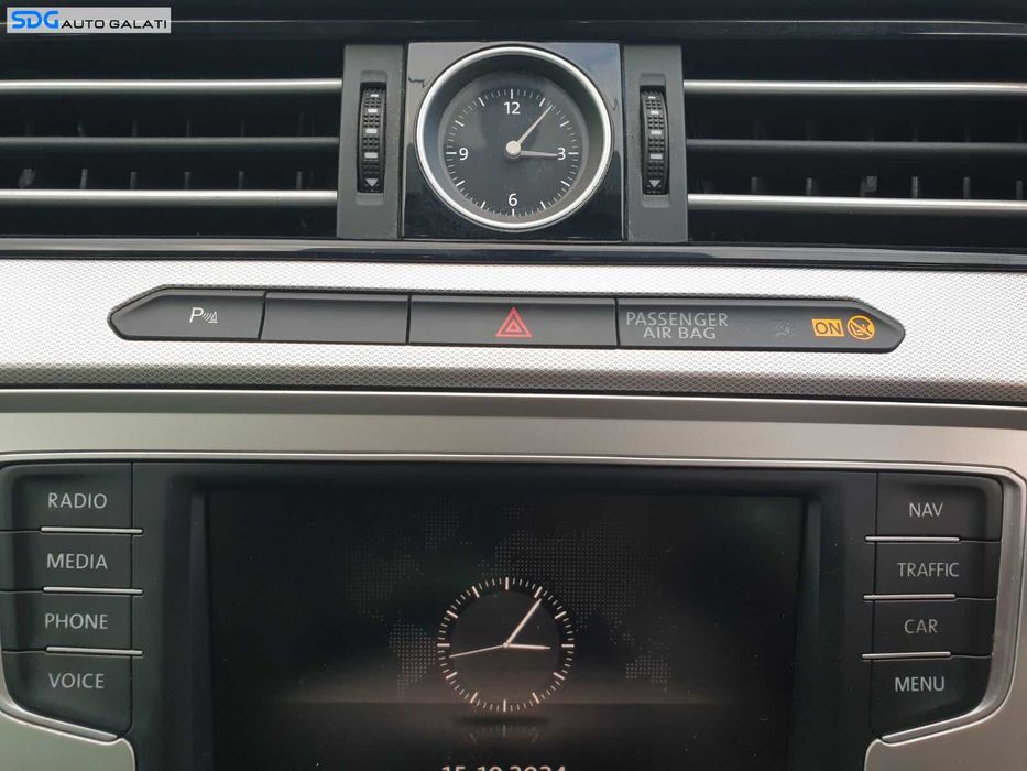 Buton Releu Avarii Avarie Parktronic Senzori Parcare Volkswagen Passat B8 2014 - 2023 [C8798]
