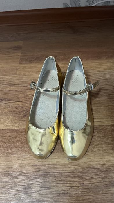 Детские танцевальные туфли