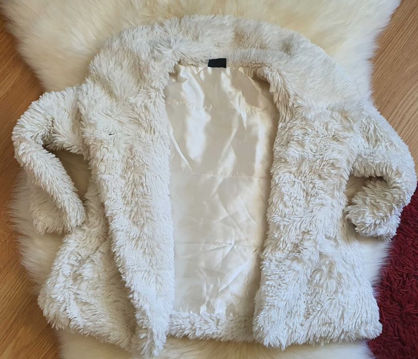 Haina alba blanita fetite 2-3 ani F&F