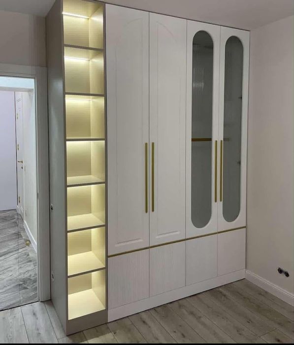 Услуги сантехника, Мебельщ