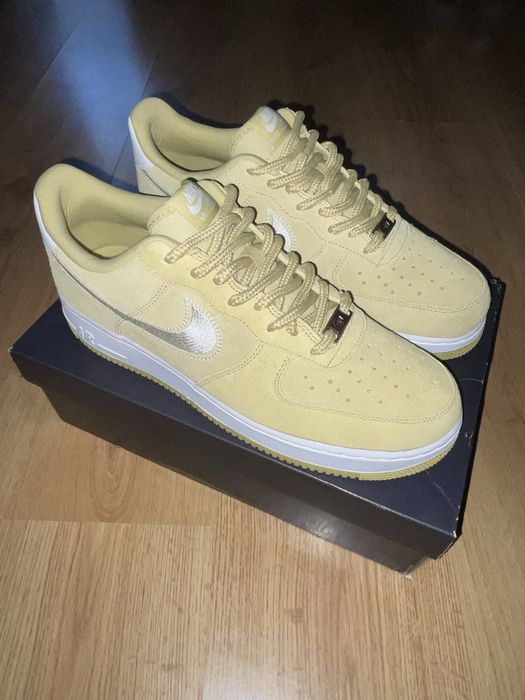 Nike Air Force 1 07 LV8 Buff Gold 45н. 29см HJ4465-700