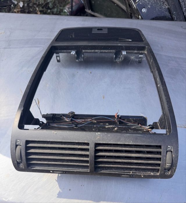 Централен въздуховод (духалка) за VW Sharan 2001-2010