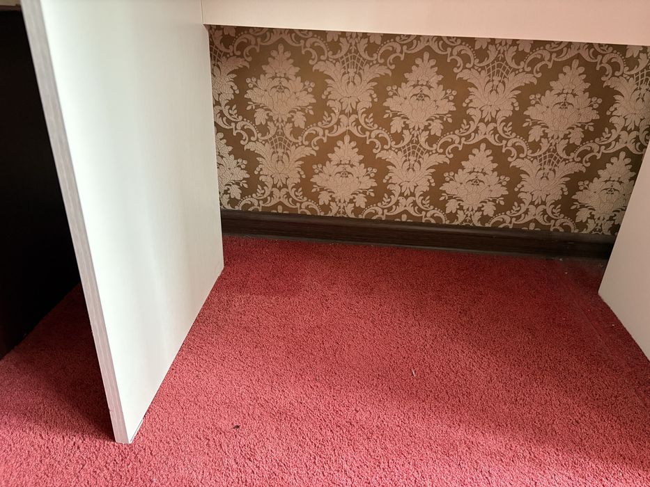 Стол, размер 50 см* 75 см