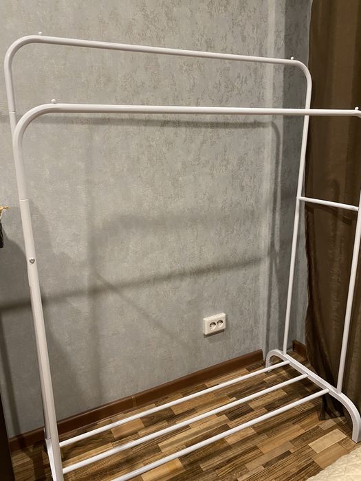 Вешалка для одежды